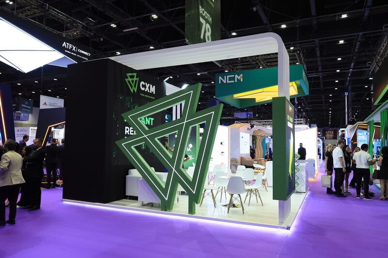 บูธ CXM พร้อมผู้เข้าชมในงานเทรดเอ็กซ์โป